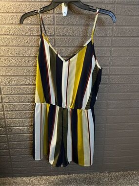 Women’s Striped Cami Romper Mustard Navy White V Neck Summer Size M
